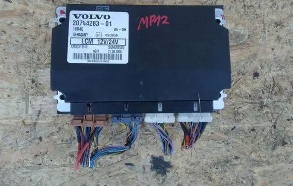 Volvo S90, V90 Wing mirror control module 