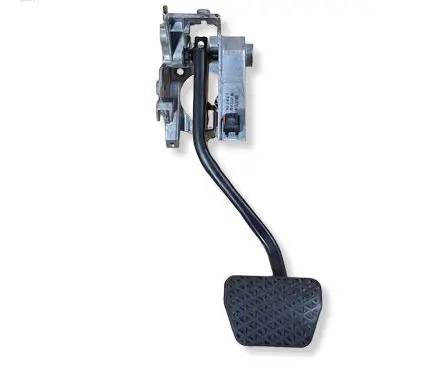 BMW X1 E84 Brake pedal 6751975 35006751975 423224