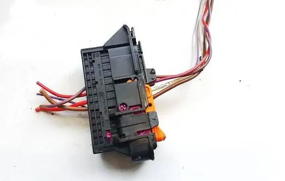 Volkswagen PASSAT B7 Sensor 1K0937722D