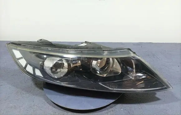 KIA Optima Headlight/headlamp 92102-2T421