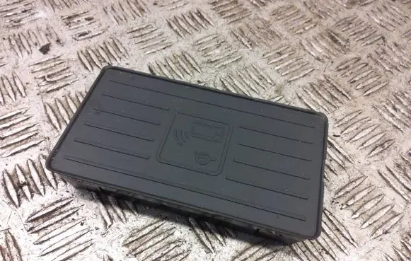 Seat Leon (5F) Wireless charging module 81A035502