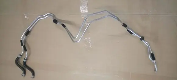 Mercedes-Benz S W221 Heater radiator pipe/hose A2218324894