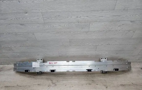 BMW 5 E60 E61 Front bumper support beam 7178080