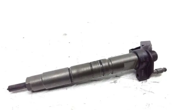 Mercedes-Benz C W204 Fuel injector A6420701187 0445116026