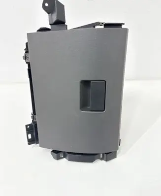 Glove box
