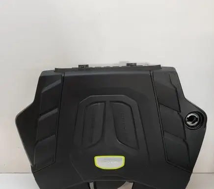 Porsche Cayenne (9Y0 9Y3) Engine cover (trim) 4M0133835G