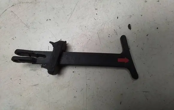 Volkswagen Golf IV Engine bonnet (hood) release handle 1J5823593C