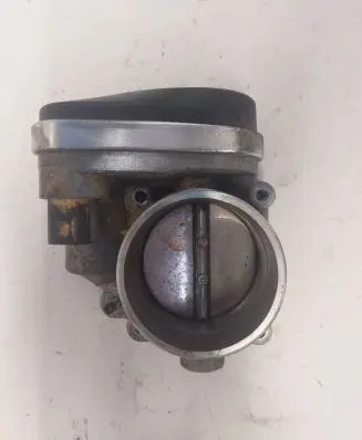 BMW 5 E39 Throttle valve 7502444