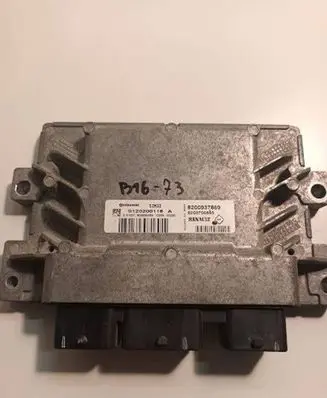 Renault Clio III Engine control unit/module 8200937869 S120200116A 8200700695