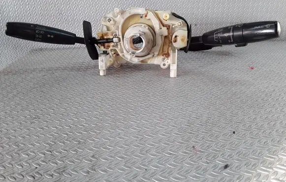 KIA Carnival Wiper turn signal indicator stalk/switch