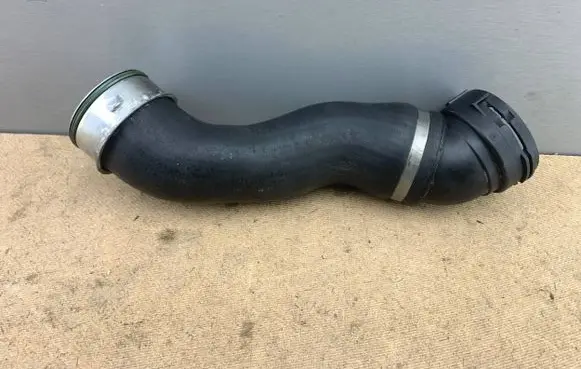 BMW 5 E60 E61 Intercooler hose/pipe 7797698 11617797698 11617793606