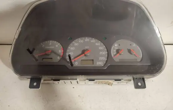 Volvo S40, V40 Speedometer (instrument cluster) 30862228 30858334