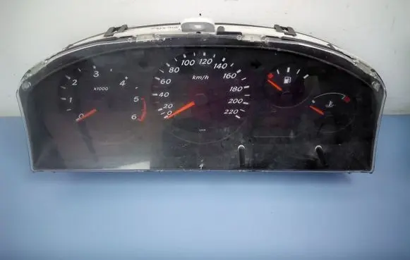 Speedometer (instrument cluster)