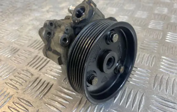 Renault Master II Power steering pump 8201088953