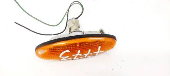 Mazda 626 Front fender indicator light 0464120 046-4120