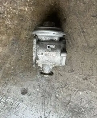 BMW 5 E60 E61 EGR valve 70045002 161266 7804382