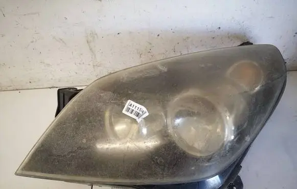 Opel Astra H Headlight/headlamp 24451032