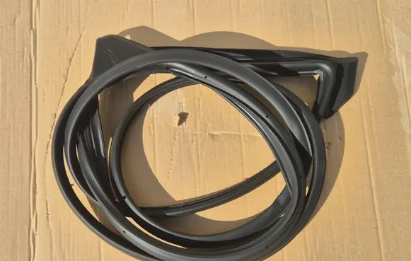 Toyota Corolla Cross Front door rubber seal 6786116340
