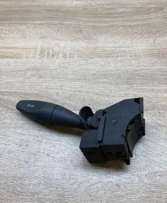 Ford Focus Indicator stalk 98AG13335AE
