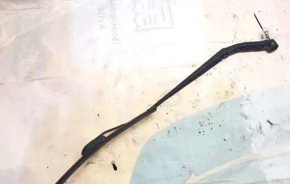 Opel Insignia A Front wiper blade arm