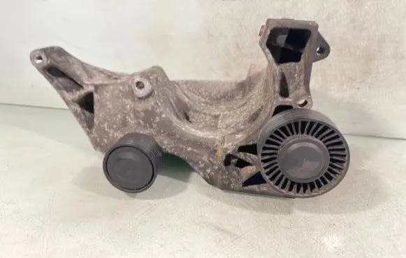 BMW 3 E90 E91 Generator/alternator bracket 1116780263902