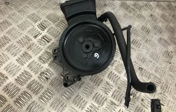 BMW 3 E46 Power steering pump 7787106 32417787106