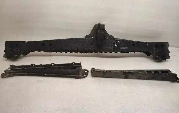 Toyota Prius+ (ZVW40) Front subframe