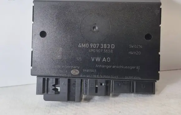 Audi A4 S4 B9 Tow bar trailer control unit/module 4M0907383D 4M0907383B