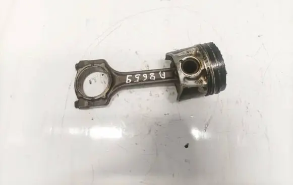 Fiat Idea Piston with connecting rod