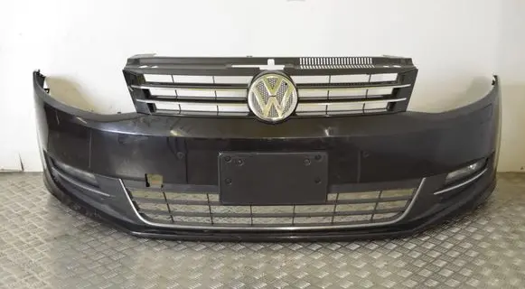 Volkswagen Sharan Front bumper 7N0807221A