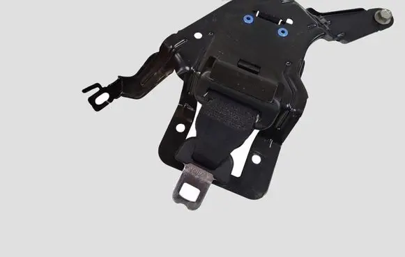 Mazda 5 Middle seatbelt (rear)
