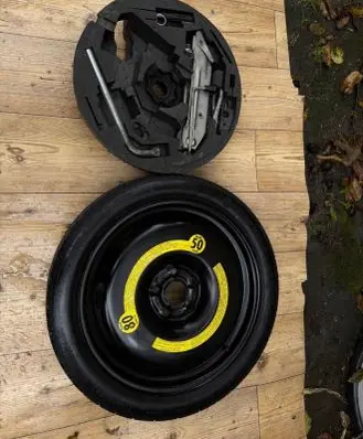 Audi A3 S3 8P R18 spare wheel 