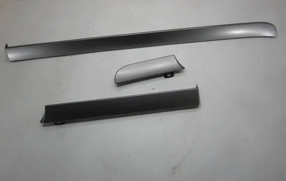 Volkswagen Touran I Dashboard glove box trim 1T1858415B