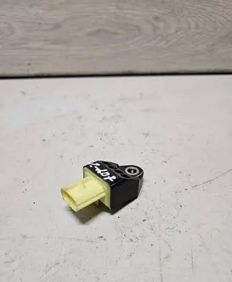 Toyota Prius (XW30) Airbag deployment crash/impact sensor 8983175010