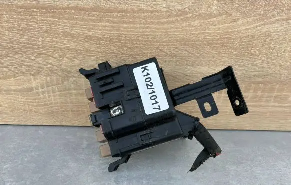 Hyundai ix35 Relay mounting block 91941-2S241
