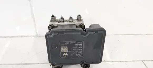 Skoda Octavia Mk2 (1Z) ABS Pump 1K0614517CA 1K0907379AS 02120560245014