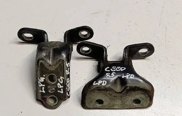 KIA Ceed Front door hinge set awff89