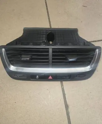 Opel Mokka Dash center air vent grill 95437804