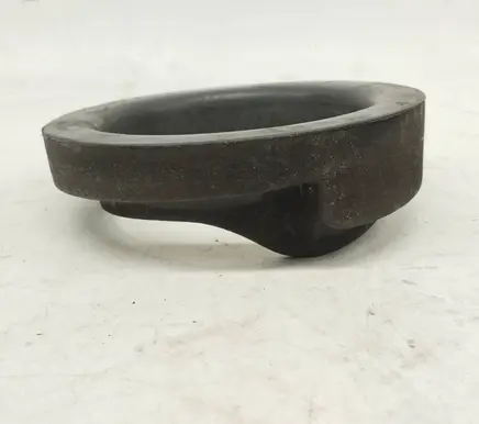 Mercedes-Benz 250 280 W108 Rear coil spring rubber mount 1083250185 A1083250185