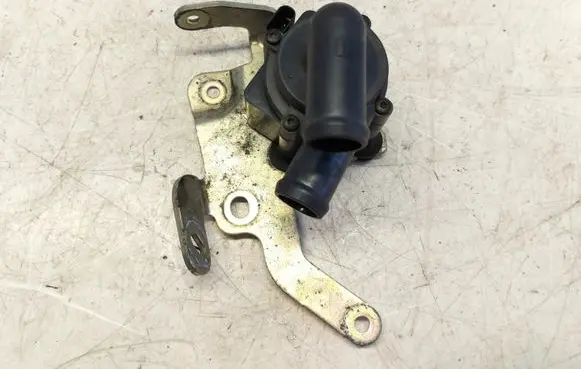 Volvo XC40 Water pump 32252179