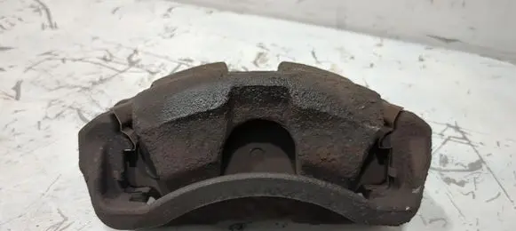 Honda FR-V Front brake caliper 