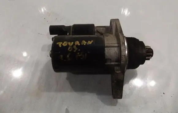 Volkswagen Cross Touran I Starter motor