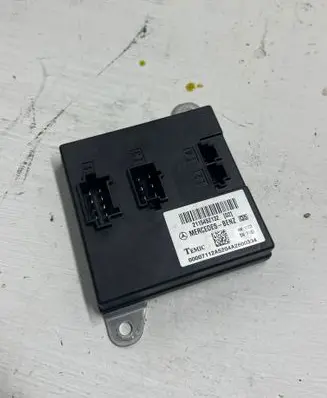 Mercedes-Benz E W211 Comfort/convenience module 2115452132