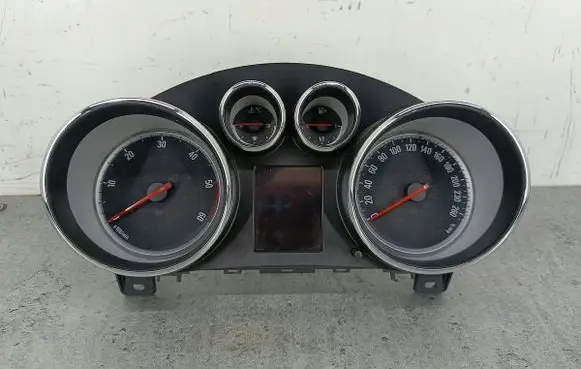 Opel Astra J Speedometer (instrument cluster) 13414074