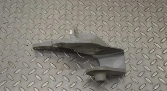 Tesla Model S Engine mounting bracket 107775100A