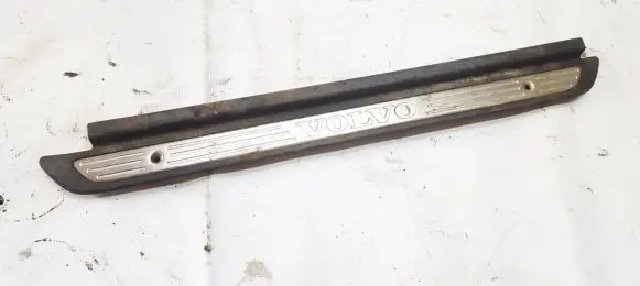 Volvo S40, V40 Front sill trim cover 30818426