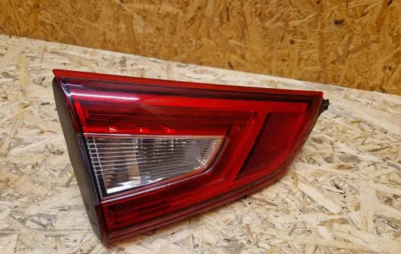 Nissan Qashqai Tailgate rear/tail lights 265554EA5A 265554EA5B