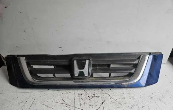 Honda CR-V Front grill 751010000