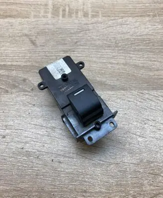 Honda CR-V Electric window control switch 35770SWAG0010M2