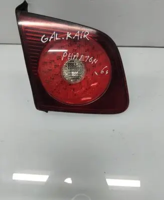 Volkswagen Phaeton Tailgate rear/tail lights 3D0945093B 575501